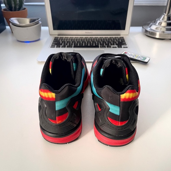 📦SOLD📦Mens Adidas ZX Flux Blurred Lights Size 7 1/2 Style #B34140 With box! - Picture 4 of 7